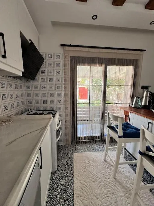 Villa Kanai Konuk & Zeytin Evi Dikili